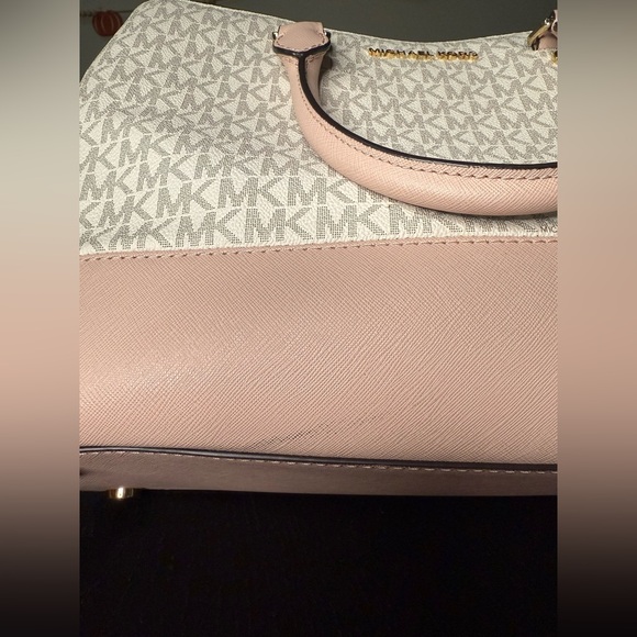 Michael Kors Large Savannah Satchel Convertible Handle Bag - Picture 7 of 7